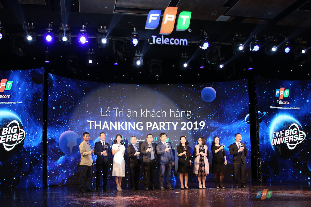 FPT Telecom International tổ chức buổi lễ tri ân khách hàng 2019 tại Hà Nội và HCM
